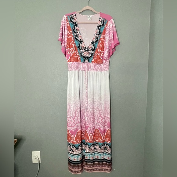 Venus Maxi Dress - Picture 2 of 7